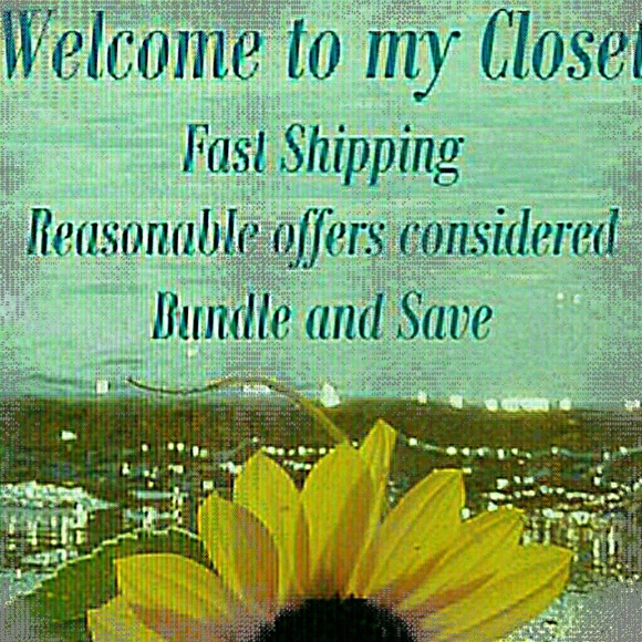 ❤FOR GREAT GIFTS ❣ SHOP MY CLOSET❤ - Picture 2 of 3